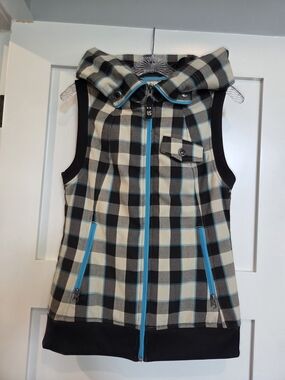 Burton Black Cream Plaid Jacket with Turquoise Zip